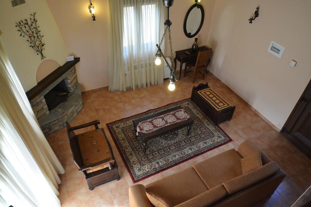 Guesthouse Rodamos Таксиархис Екстериор снимка