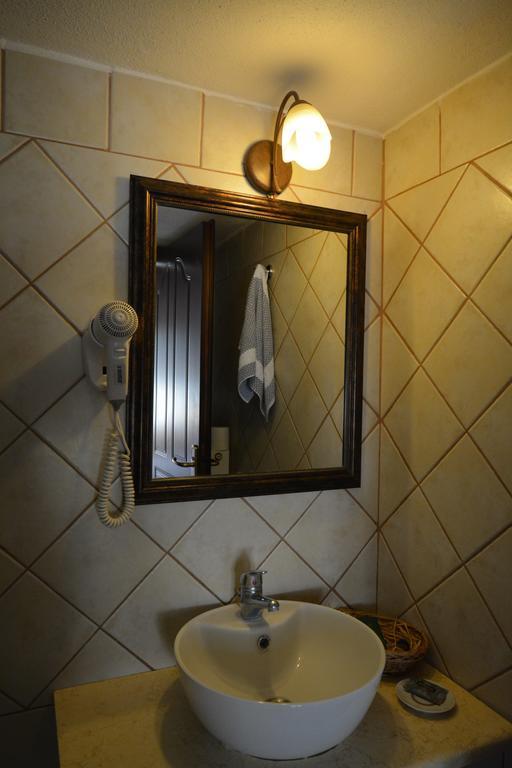 Guesthouse Rodamos Таксиархис Екстериор снимка