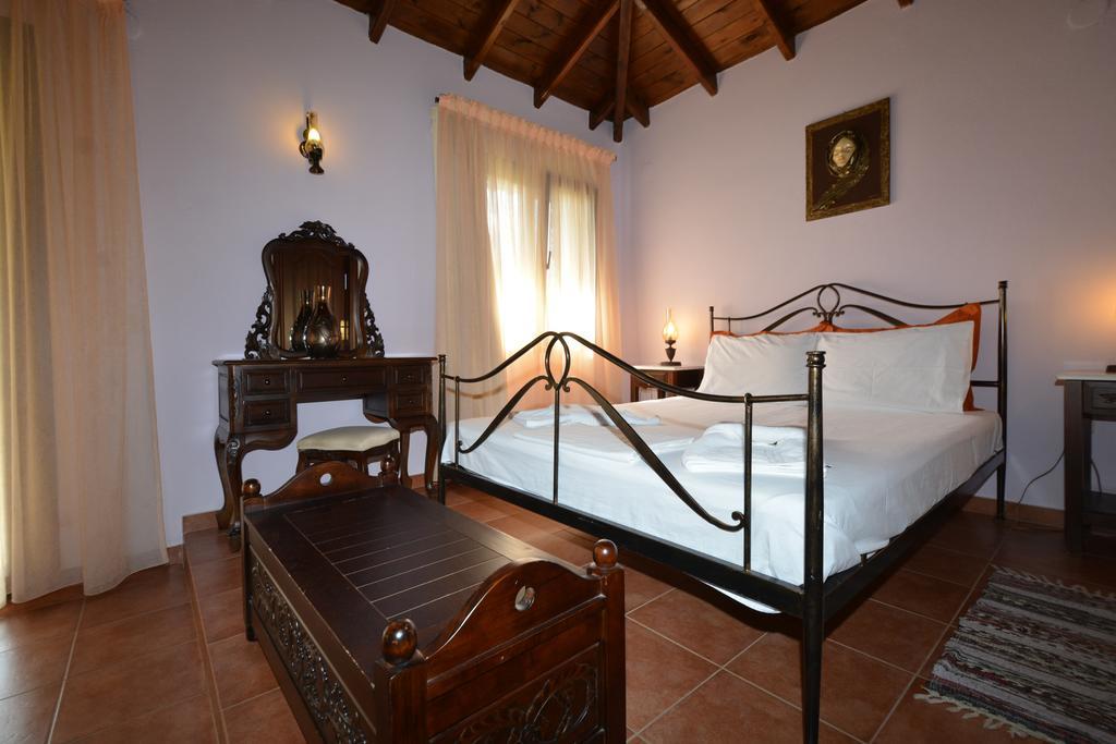 Guesthouse Rodamos Таксиархис Екстериор снимка